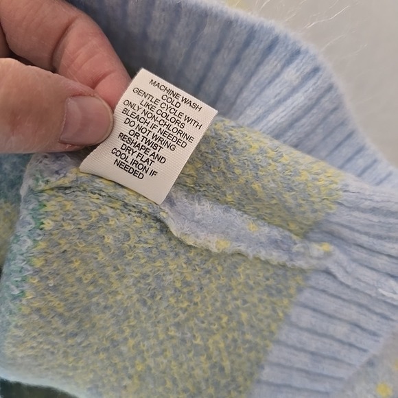 Jessica Simpson Knit Floral Cardigan Sweater Blue Yellow Tulips Size M NWT - Picture 10 of 16